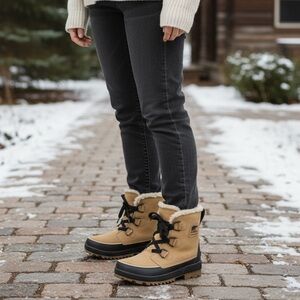 Sorel Black and Tan Winter Boots